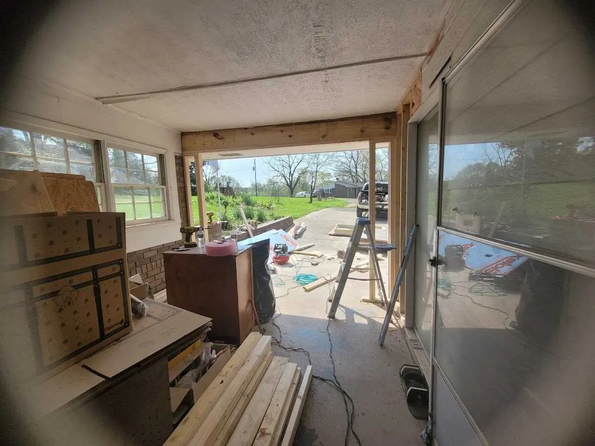 Air movers and dehumidifier for Drying & Dehumidification in Martinsburg